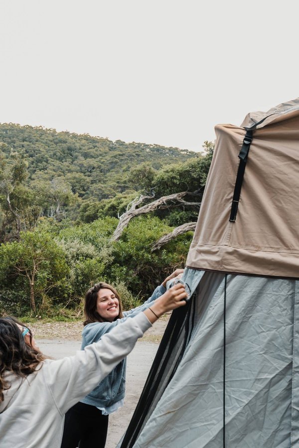 Quelles sont les caractéristiques d'une bonne tente de toit ?